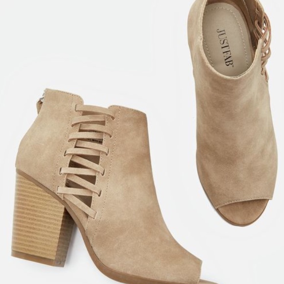 JustFab Tan faux suede bootie heel Size 10 - Picture 4 of 5